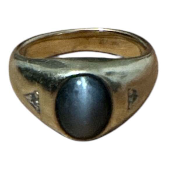Vintage 10K Yellow Gold Grey Star Sapphire and Diamond Men's Signet Ring